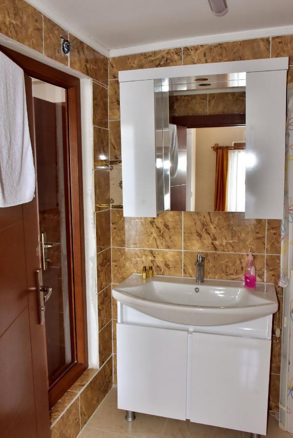 Melles Otel & Apart Antalya Exteriör bild